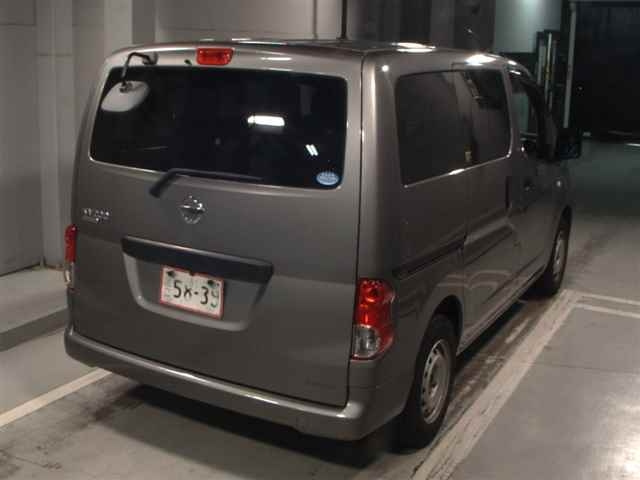 NISSAN NV200 2019