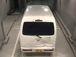 DAIHATSU HIJET VAN 2011