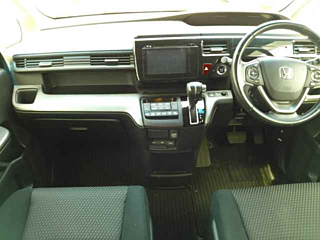 HONDA STEP WAGON 2015
