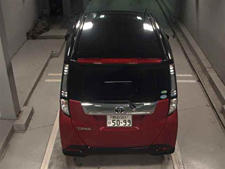 TOYOTA TANK 2017