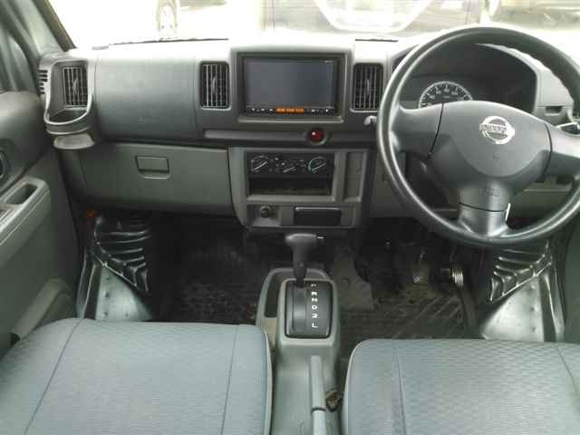 NISSAN CLIPPER VAN 2013