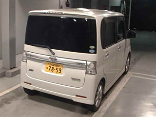 DAIHATSU TANTO 2012