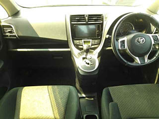 TOYOTA RACTIS 2014