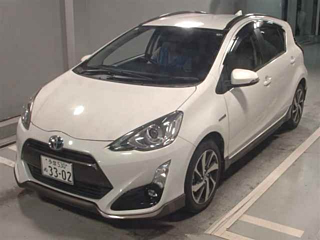 TOYOTA AQUA 2015