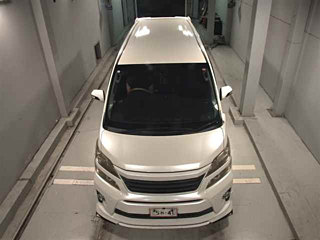 TOYOTA VELLFIRE 2012