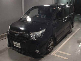 TOYOTA NOAH 2017