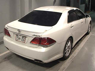 TOYOTA CROWN 2010