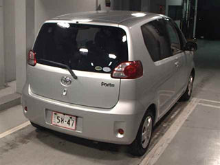 TOYOTA PORTE 2011