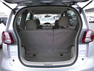 TOYOTA PORTE 2011