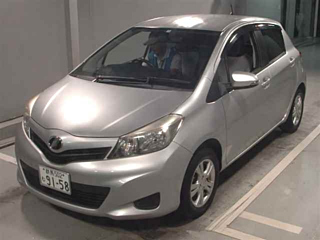TOYOTA VITZ 2014