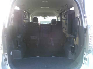 TOYOTA VOXY 2008