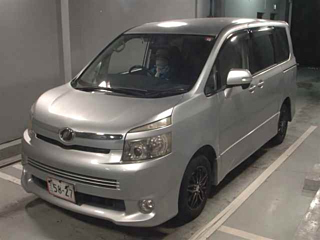 TOYOTA VOXY 2008
