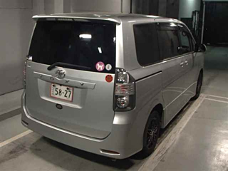 TOYOTA VOXY 2008