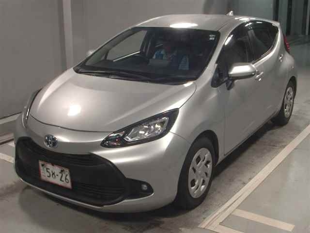 TOYOTA AQUA 2022