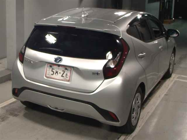 TOYOTA AQUA 2022