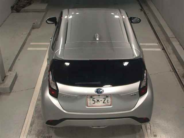 TOYOTA AQUA 2022