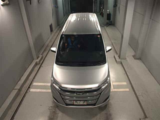 TOYOTA NOAH 2020
