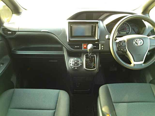 TOYOTA NOAH 2020