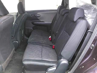 TOYOTA WISH 2011