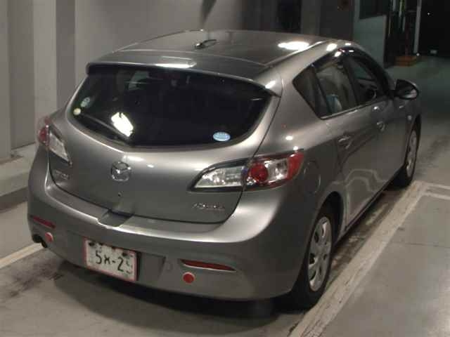 MAZDA AXELA 2010