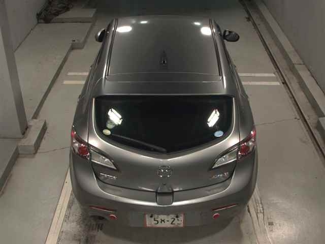 MAZDA AXELA 2010