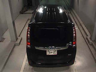 TOYOTA NOAH 2015