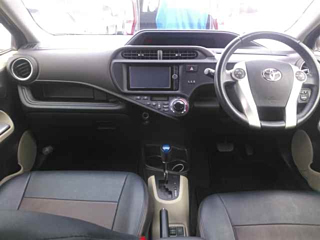 TOYOTA AQUA 2012