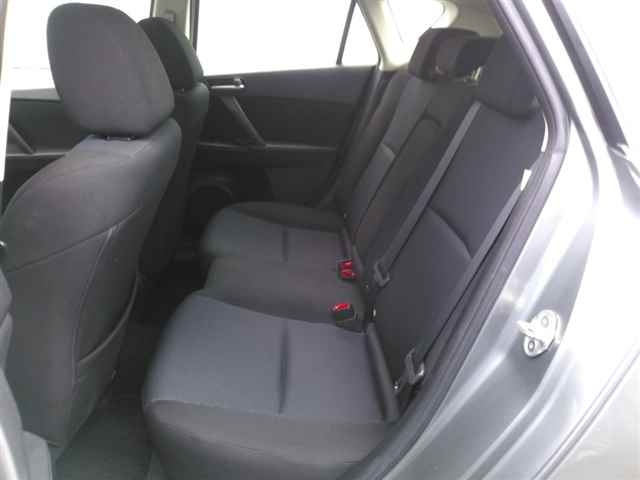 MAZDA AXELA 2010