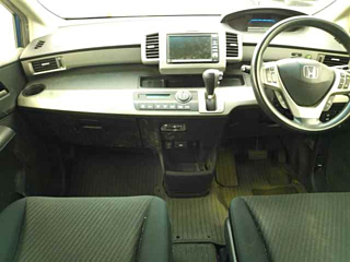 HONDA FREED 2012