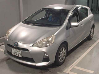 TOYOTA AQUA 2012