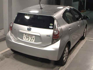 TOYOTA AQUA 2012