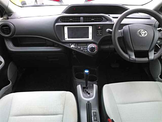 TOYOTA AQUA 2012