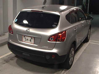 NISSAN DUALIS 2010