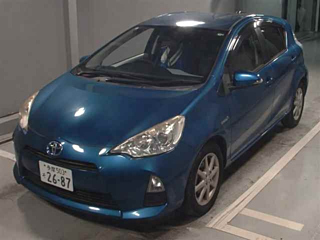 TOYOTA AQUA 2013