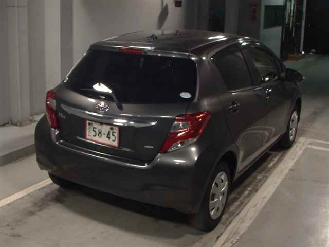 TOYOTA VITZ 2015