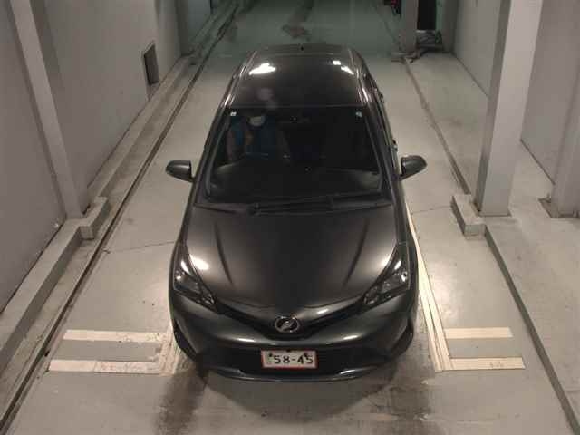 TOYOTA VITZ 2015