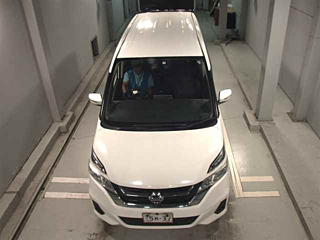 NISSAN SERENA 2018