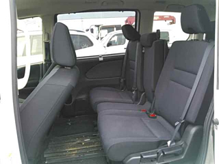NISSAN SERENA 2018