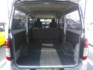 NISSAN CARAVAN VAN 2017