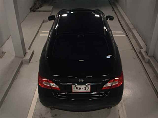 NISSAN FUGA 2010