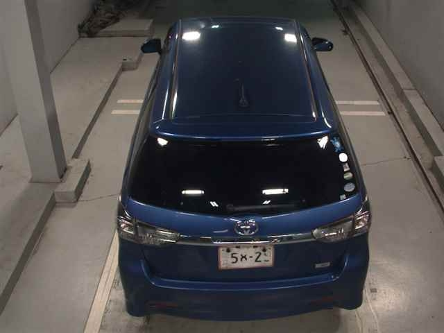 TOYOTA WISH 2016
