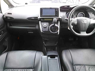 TOYOTA WISH 2016