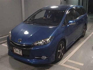 TOYOTA WISH 2016