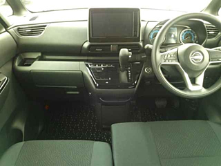 NISSAN ROOX 2025