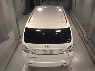 TOYOTA VELLFIRE 2011