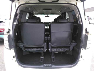 TOYOTA VELLFIRE 2011