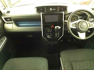TOYOTA ROOMY 2020