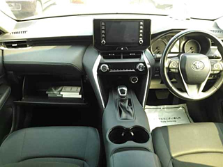 TOYOTA HARRIER 2022
