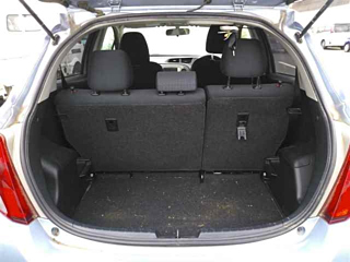 TOYOTA VITZ 2012