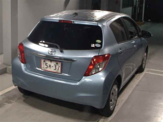 TOYOTA VITZ 2012
